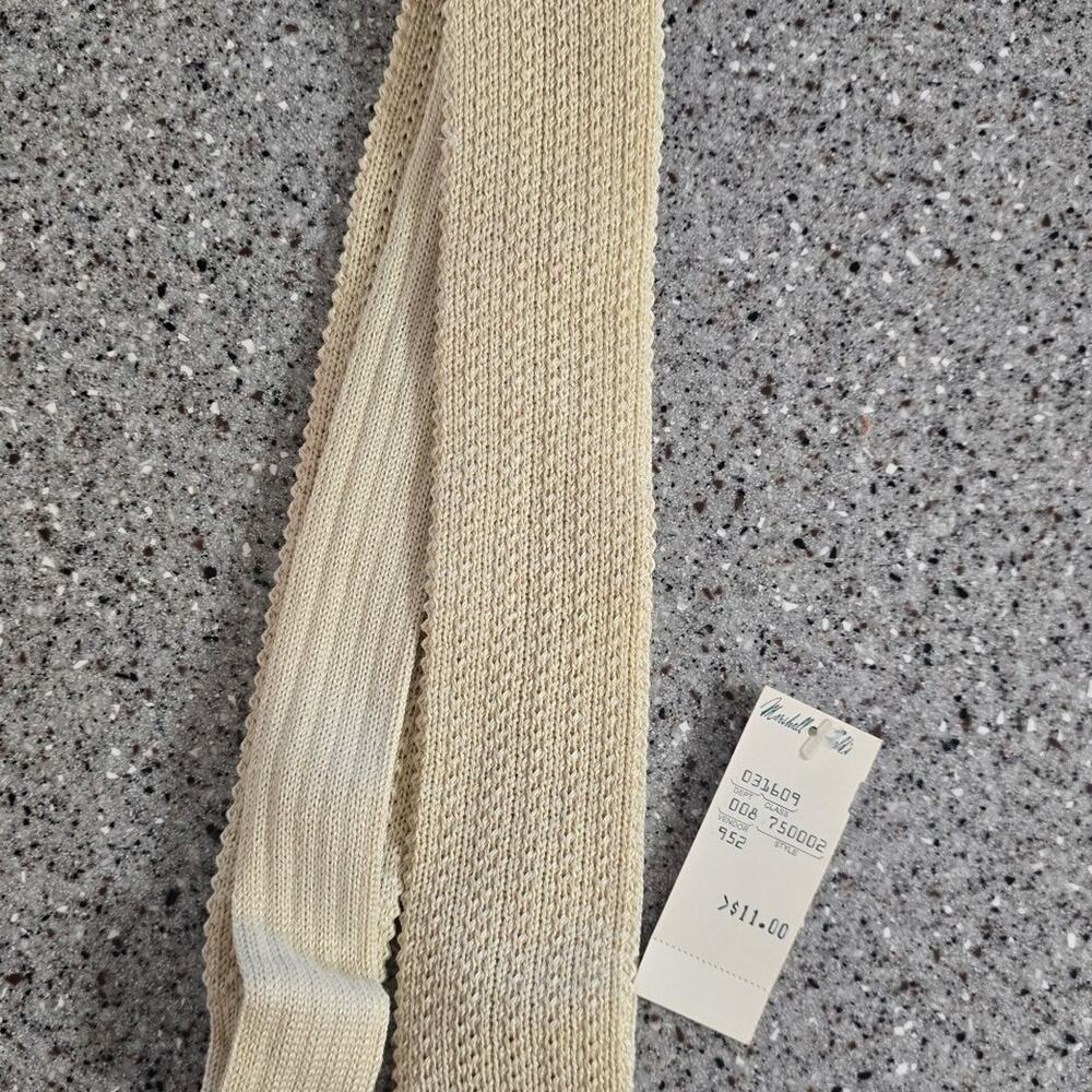 Vintage Marshall Field & Co. men's slim beige knit necktie with a square end